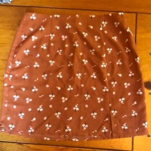 Brown flowered mini skirt!
